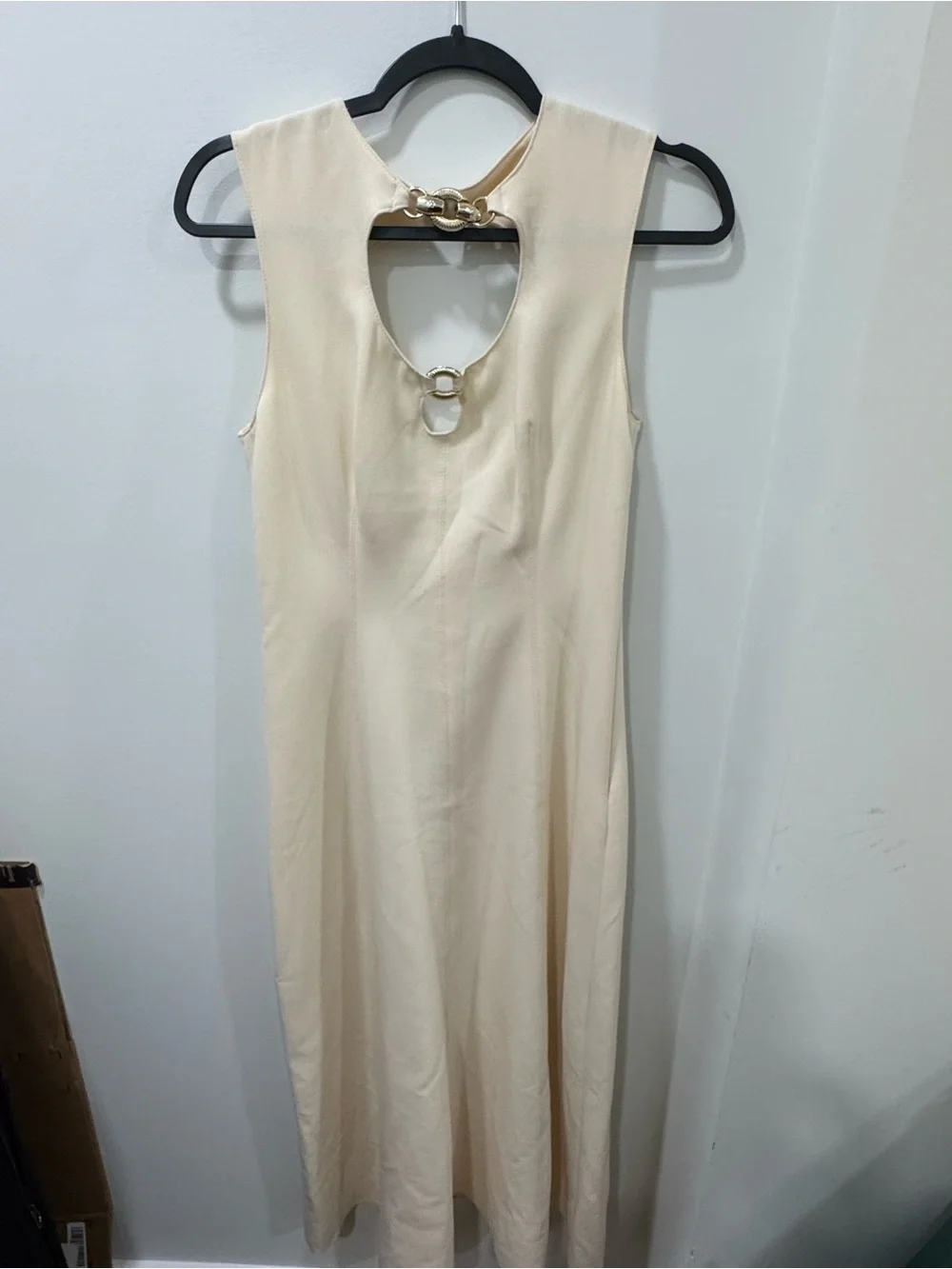 NWT Nocturne Cut-Out Midi Dress Sleeveless Keyhole Ivory Size M 🔥🔥🔥